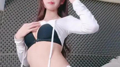 [동양야동] ❤️√ 꽃미모 절정~엉덩이 큰 다리의 여신이 물 뿌리고 튀는 자위~하늘을 시원하게 하는 아이템 물 뿌리기~흰물 뚝뚝!2